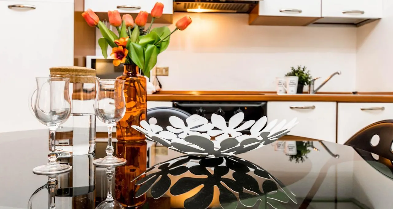 Joivy Mazzini Brera Apartment Milan Italy